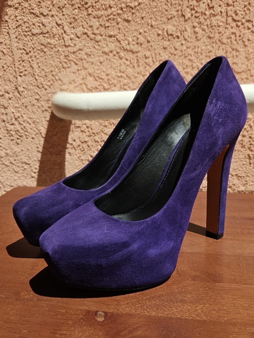 Brian Atwood Savita Leather Purple Suede Platform Pumps High Heels Size 7.5